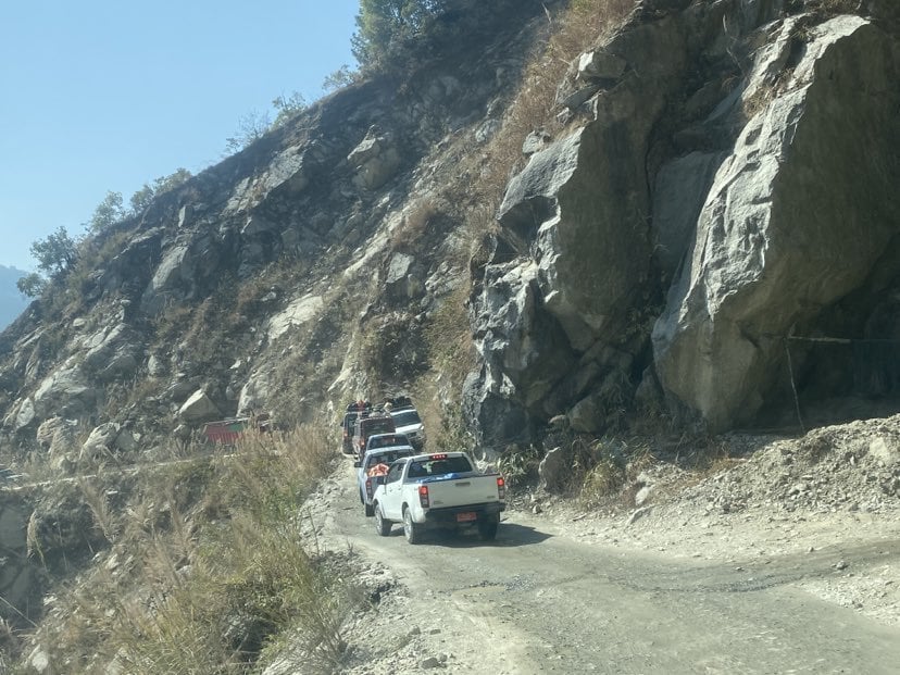 पहिराले कान्ति लोकपथ अवरुद्ध
