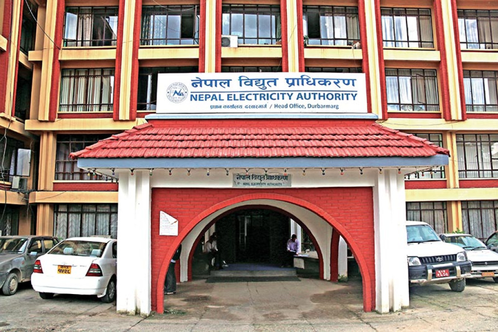 ‘डेडिकेटेड’ र ‘ट्रङ्कलाइन’ महसुल नबुझाएका १८ कम्पनीको बिजुली काटियो