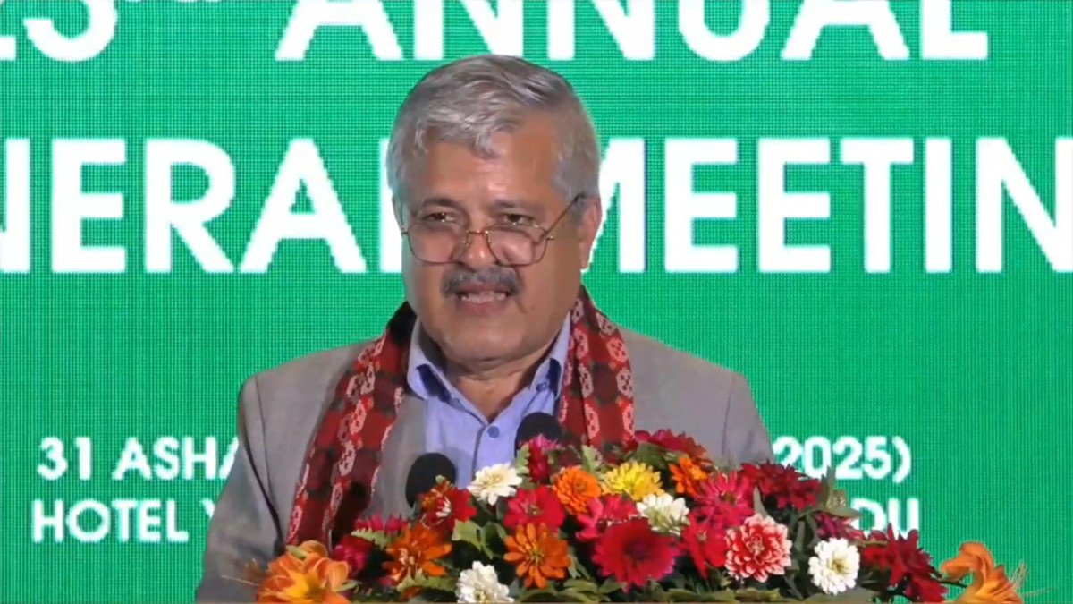 अग्नि खरेलले सचिवमा स्वतन्त्र उम्मेदवारी दिने
