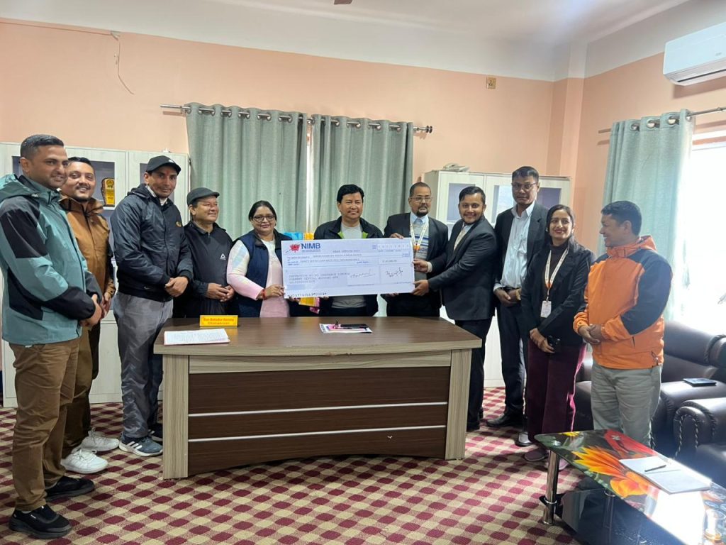 इच्छाकामना गाउँपालिकालाई प्रो¬टेक्भिट माइक्रो इन्स्योरेन्सद्वारा बीमा रकम हस्तान्तरण