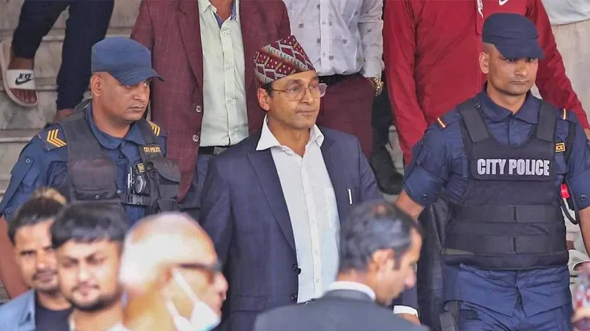 थुनामुक्त गर्न माग गर्दै टोपबहादुरले दिए काठमाण्डौ जिल्ला अदालतमा निवेदन