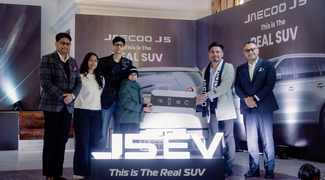 कप्तान रोहित ओमोडा र जेकोको ब्रान्ड एम्बेसडर