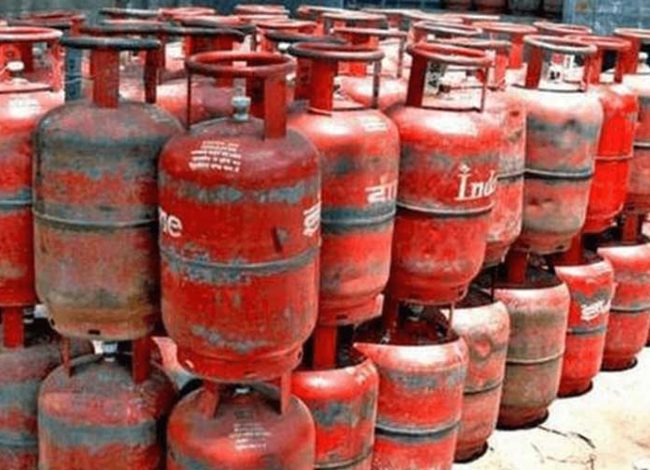 अब भरी सिलिन्डर ग्यास पाइने