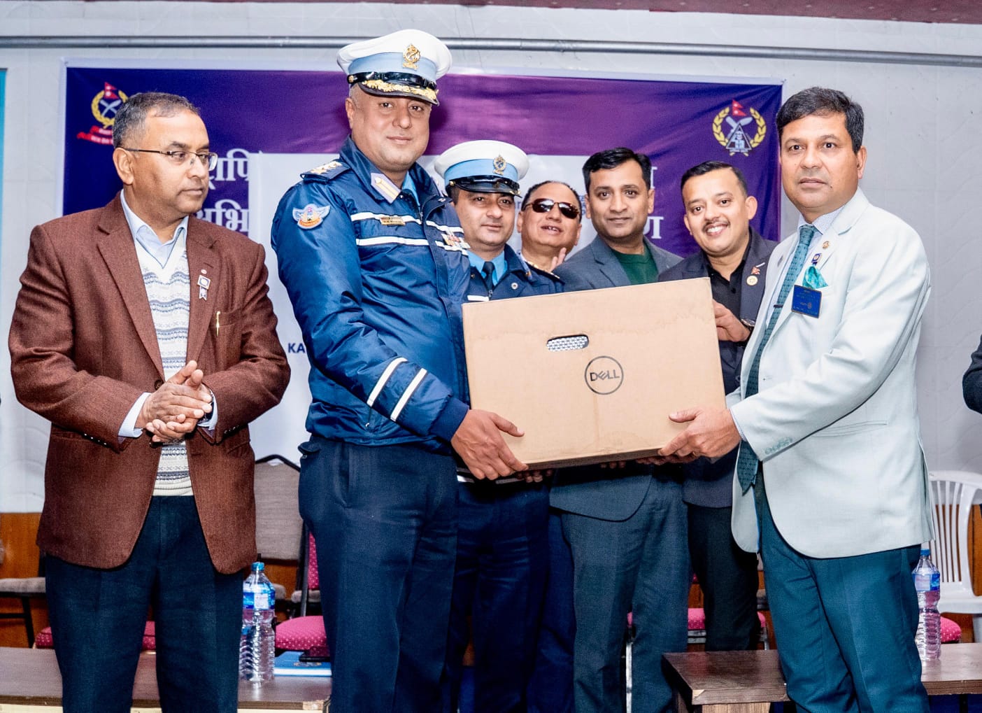 रोटरी क्लब अफ नागार्जुनद्वारा ट्राफिक प्रहरीलाई कम्प्युटर सहयोग