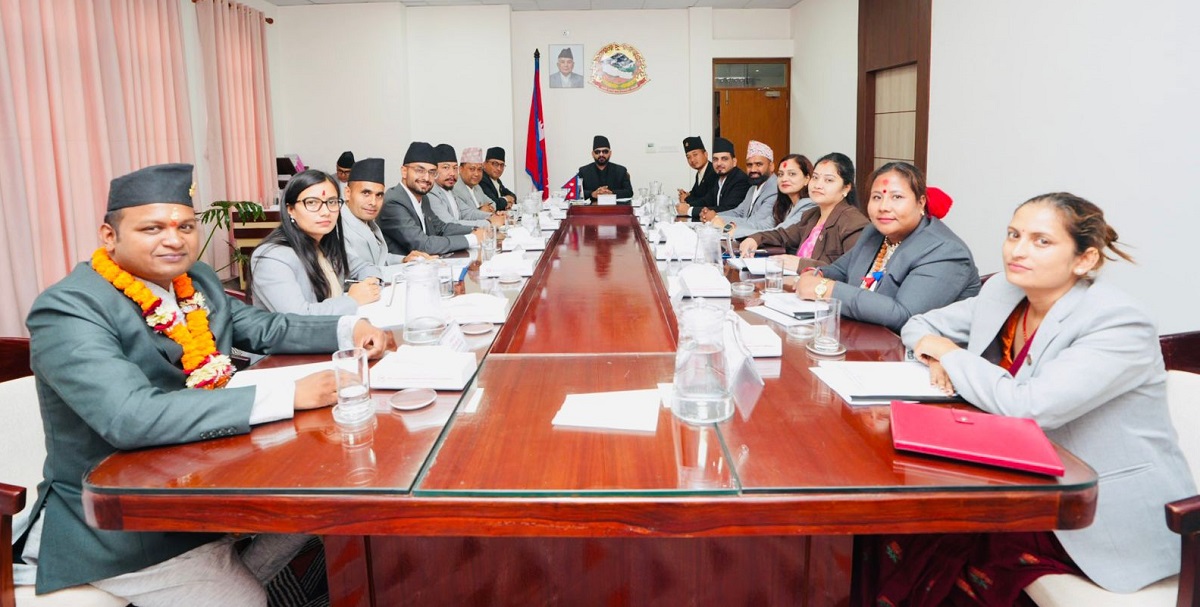 सांसदहरूलाई प्रधानमन्त्रीले दिए ३ सन्देश