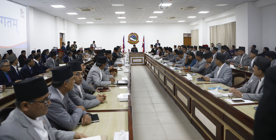मन्त्रिपरिषद्को पहिलो बैठक सिंहदरबारमा सुरु