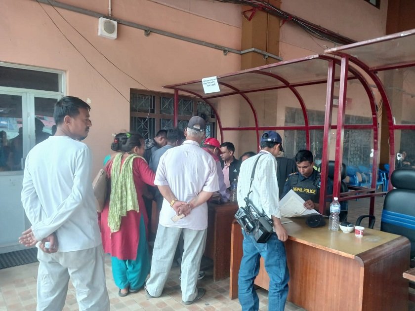 नाम टिपाउन रंगशालामा पुगे नयाँ सुकुमबासी