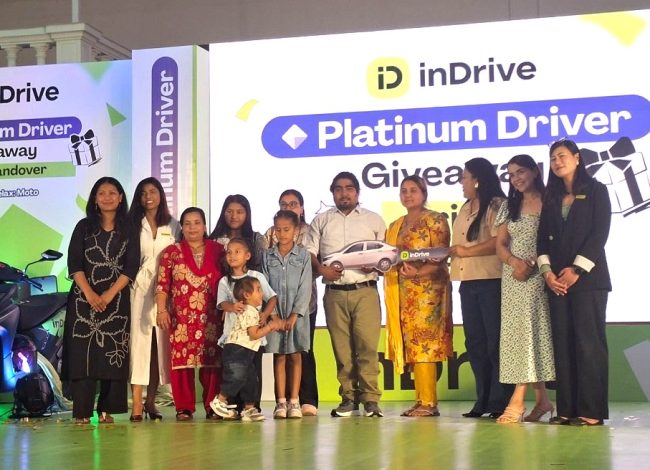 इनड्राइभको ‘प्लाटिनम ड्राइभर गिभअवे’मा बुढाथोकीले जिते टाटा ईभी कार