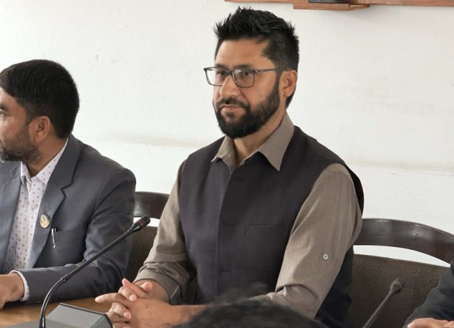 रास्वपाका सांसदलाई रविका १२ बुँदे निर्देशन