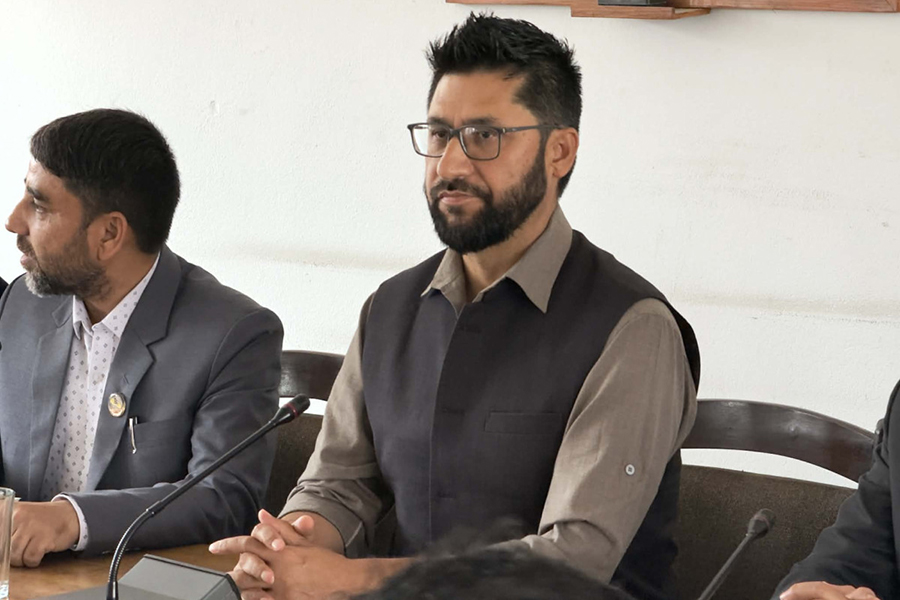 रास्वपाका सांसदलाई रविका १२ बुँदे निर्देशन