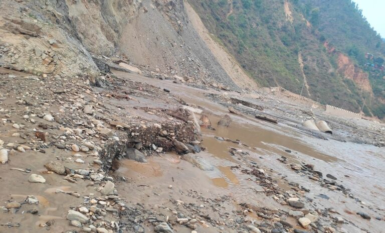 बीपी राजमार्ग : चारसय बेँसी खण्डको नयाँ ट्रयाक १० दिनभित्र सञ्चालनमा आउने