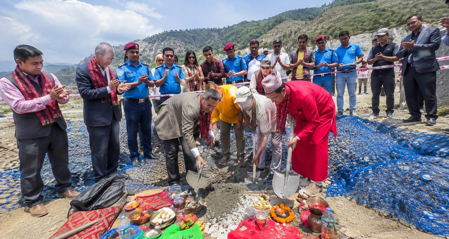 २ अर्ब ६० करोड लागतमा जापानले बीपी राजमार्ग पुनर्निर्माण गर्ने, भयो शिलान्यास