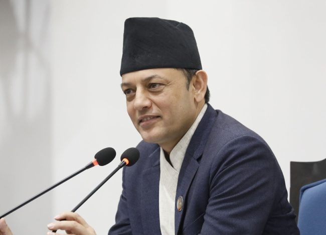 प्रधानमन्त्रीलाई सदनमा उपस्थित गराउने अधिकार मसँग छैन: सभामुख अर्याल