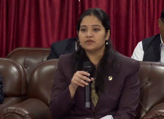 अतिक्रमित सरकारी तथा सार्वजनिक जग्गाको हक हस्तान्तरण हुन नपाउने गरी रोक्का गर्न पत्राचार