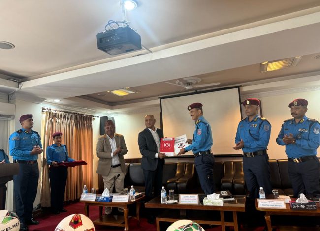 आइजीआई प्रुडेन्सियल इन्स्योरेन्स र नेपाल पुलिस फुटबल क्लबबीच सम्झौता