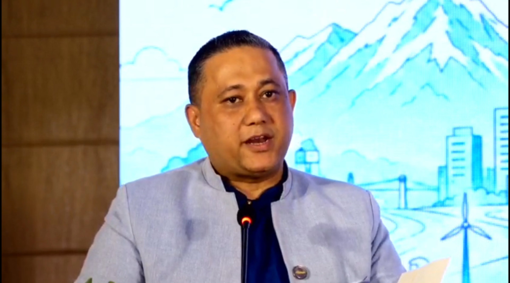 सरकार सुशासन र द्रुत आर्थिक विकासको काममा प्रतिबद्ध छ : परराष्ट्रमन्त्री
