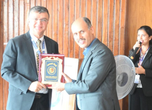 बीमा क्षेत्रका विदेशी मुद्रा कारोबार सहज बनाउन प्राधिकरण र राष्ट्र बैंकबीच छलफल