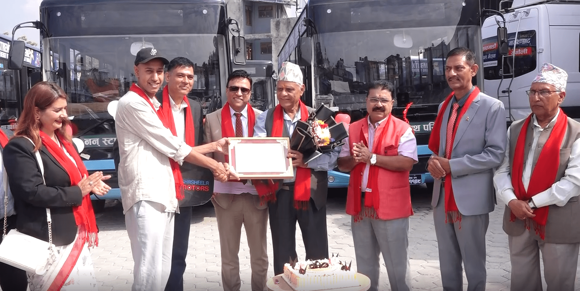 महानगर यातायातद्वारा थप १६ वटा विद्युतीय बस सञ्चालन