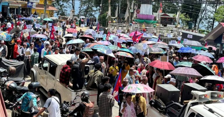 पाथीभरा केवलकार निर्माणको काम अघि बढाउन माग गर्दै ताप्लेजुङमा सद्भाव र्‍याली