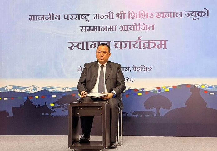 चीनमा रहेका नेपालीसँग परराष्ट्रमन्त्रीले भने- हामीलाई तपाईंहरूको साथ चाहिएको छ
