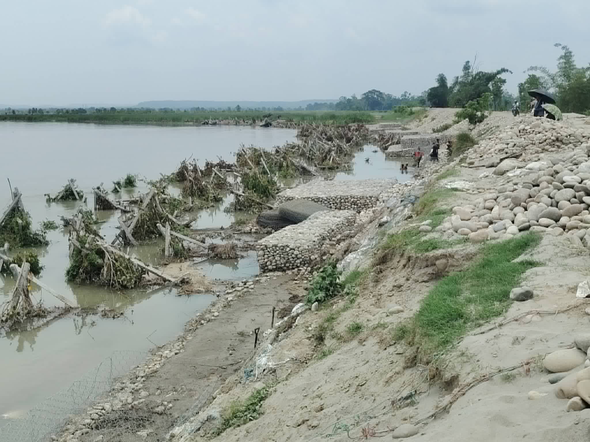 हतियारसहित भारतीय सुरक्षाकर्मी सुस्ता प्रवेश गरेपछि स्थानीयको विरोध